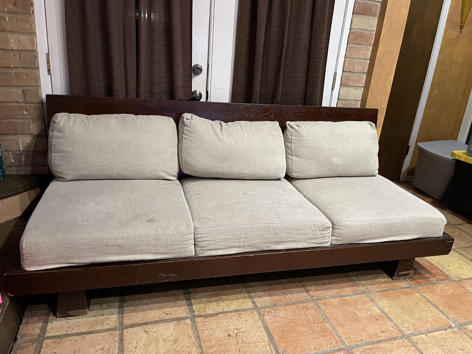 L-shaped Sectional Sofa 