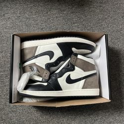 Jordan 1 Mocha Size 10