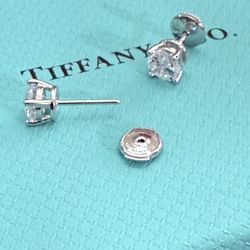 Tiffany’s & Co Platinum Setting 1 Ct Earrings Studs Solitaire 