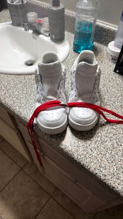 White nike Air Force