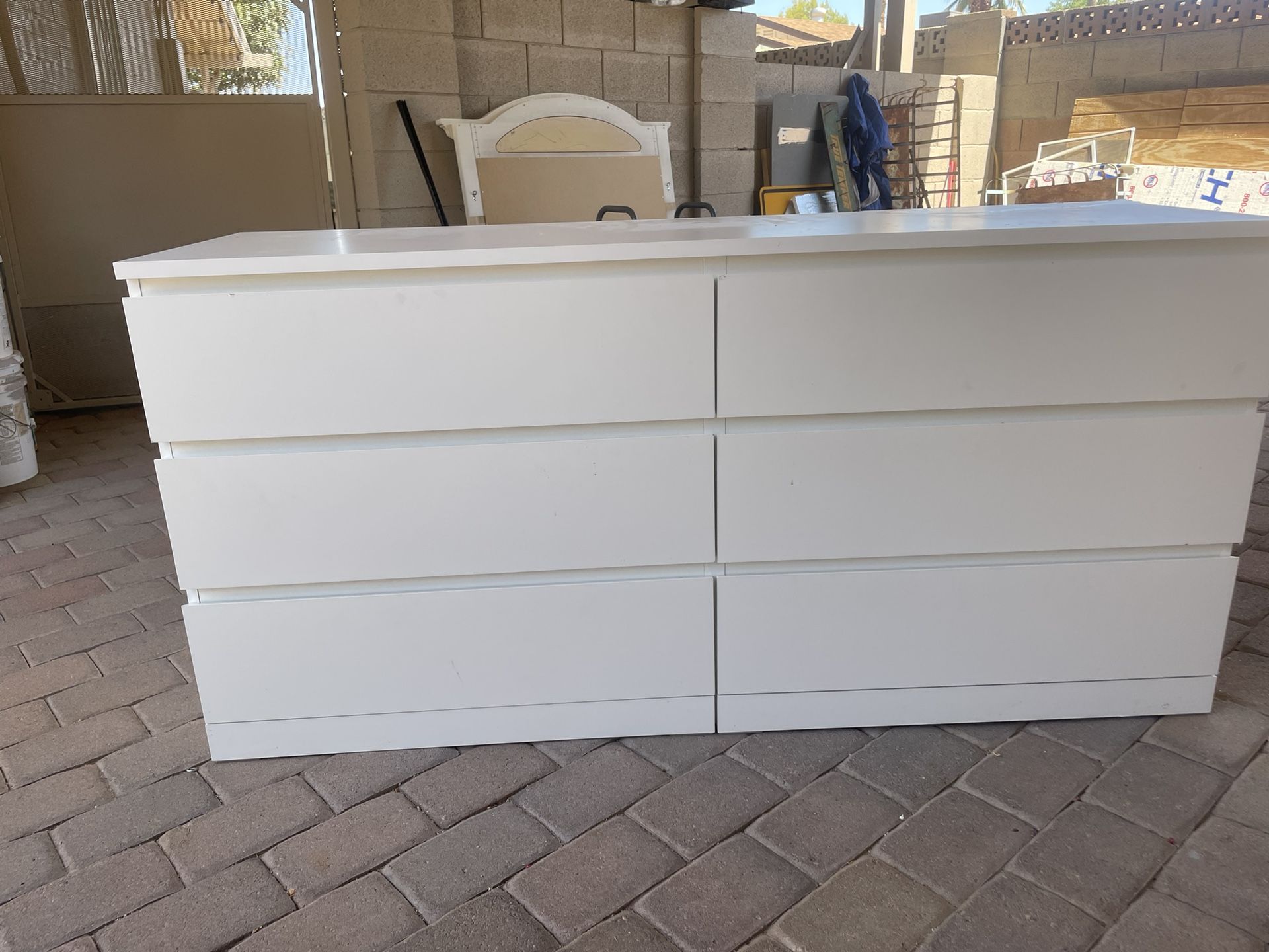 Room Dresser
