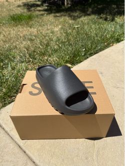 adidas yeezy slides onyx