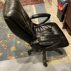 Office Chair  black  25” l x 22” w x 42” h