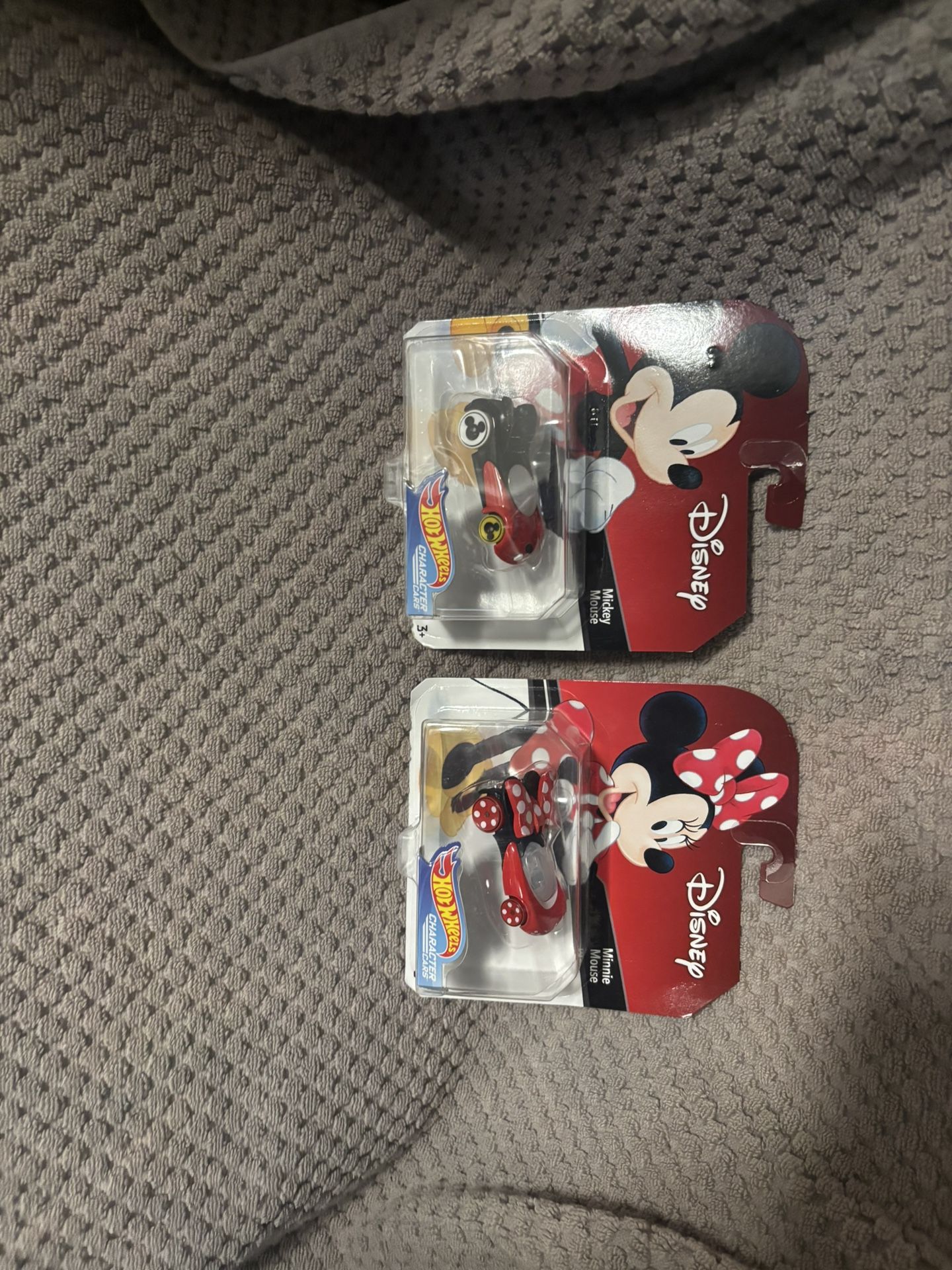 Collectible Disney Hot Wheels Mickey Mouse And Minnie Mouse