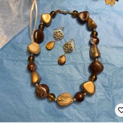 Stunning 2 Pc Gold Brown Beaded Necklace And Earrings Set