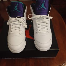 Air Jordan 5 Retro Grape