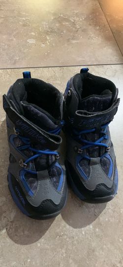 Size 2 boys hiking boots