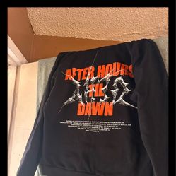 “After hours till dawn “ XL zip up hoodie from actual 2025 concert