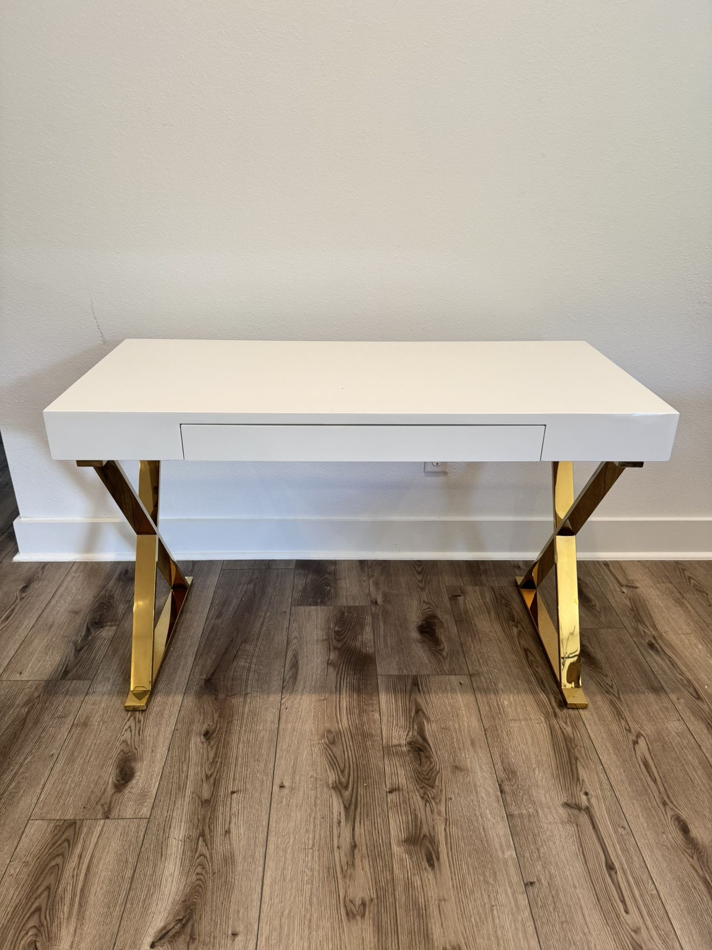 Beautiful New Modern White & Gold Desk