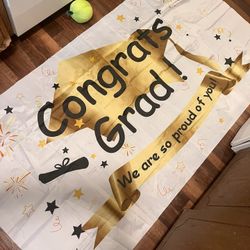 Reusable graduation banner (no year)