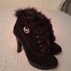 Michael Kors Black Leather Suede Fau Size 8