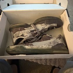 Kobe’s Sz 10.5