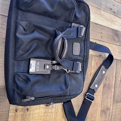 Tumi laptop Bag over the shoulder bag