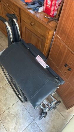 Brand New Large Wheel Chair 