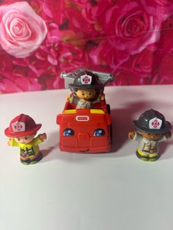 Fisher-Price Little People 3 firefighters with fire trucks