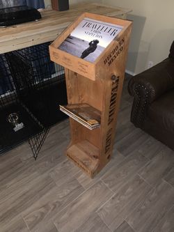 Vinyl record stand