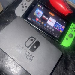 Nintendo Switch 