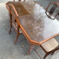 Kitchen Table With 4 Chairs 