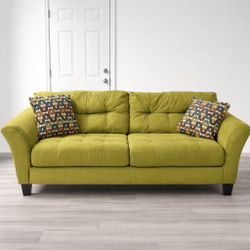 Green Couch – Clean Condition