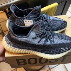 Yeezy Carbon 350