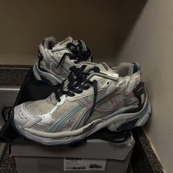 Balenciaga runners