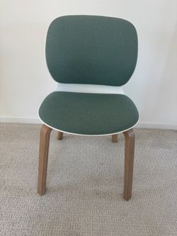 Maari Side Chair