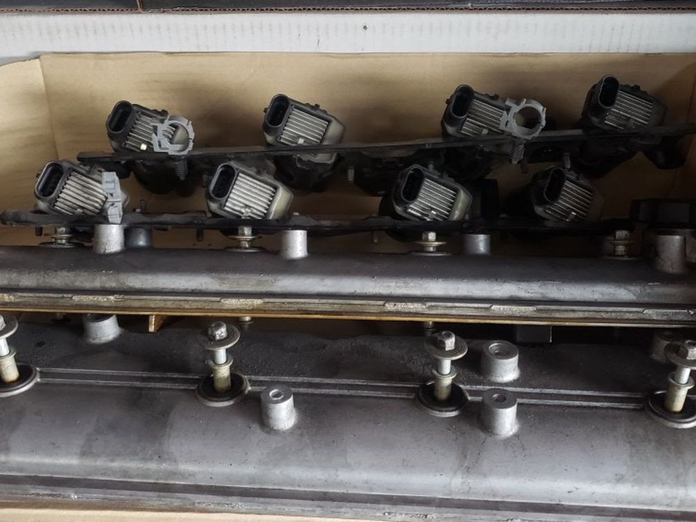 LS Valve Cover With Coil Packs