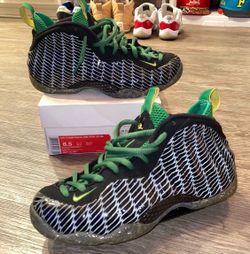 Nike Air Foamposite One “Oregon Ducks”