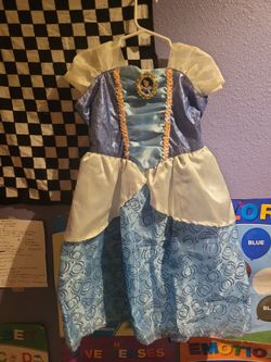 Disney Princess Cinderella Dress-Up Costume (Size 4-6X)