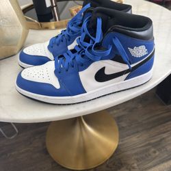 Jordan Mid 1 Black And Blue (worn 2 Times)  Men’s Size 11.5