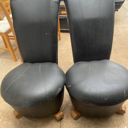 Oversized Chairs 