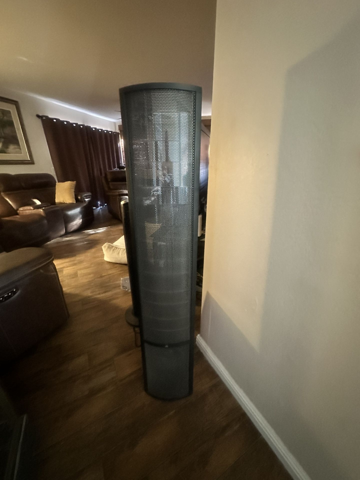 Martin, Logan Electric stat tower speakers