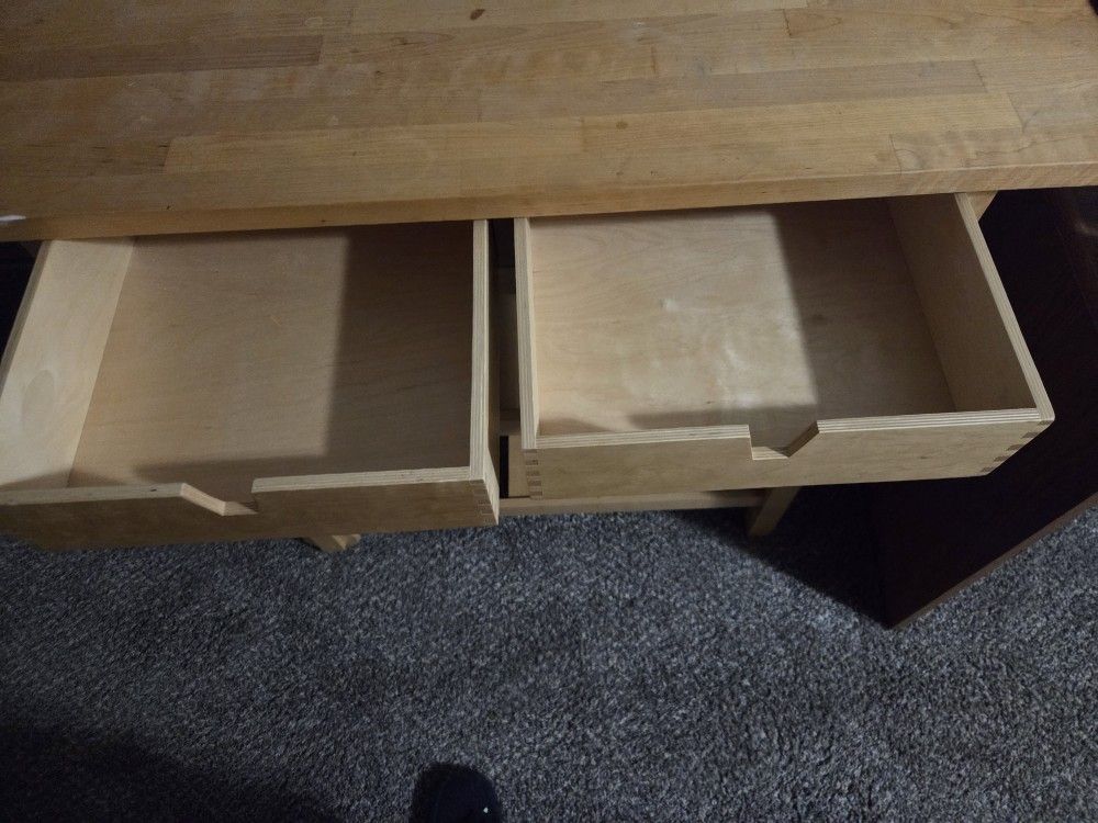 Wooden Table With Wheels