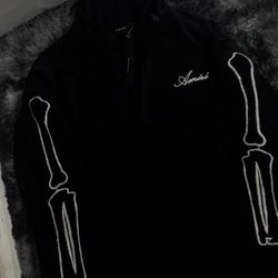 Amriri Hoodie 🦴