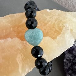 New, Beautiful Amazonite Crystal And Faceted Black Onyx Stone Bracelet. Jewelry Bag Included.