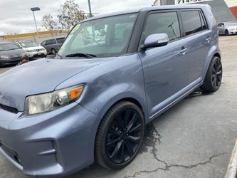 Scion XB 2012