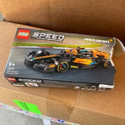 Speed Champion McLaren Formula 1 Team Lego Set Open Box  But Package Inside Not Open  Pick Up Only
