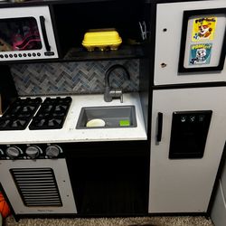 Play kitchen