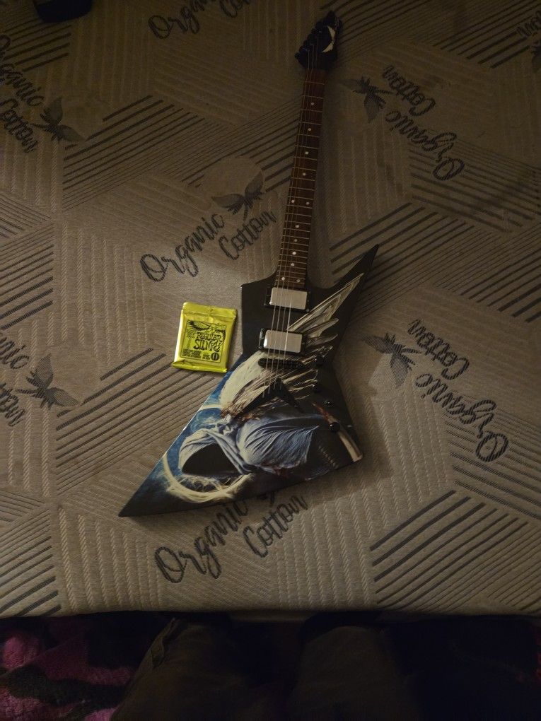 2010 Dean Dave Mustaine Angel Of Death II Guitar