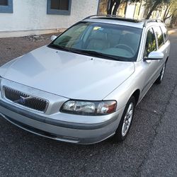 2004 Volvo V70