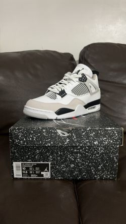 Air Jordan 4 Retro Military Black Size 10 DS