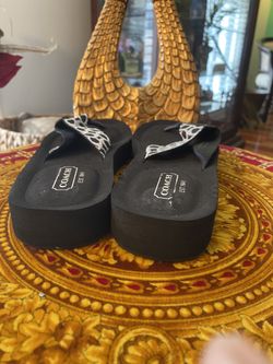 Coach signature Flip Flops 7.5