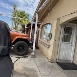 Postes para sombra 2 × 4 son 10 quiero 130 por todos