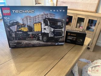 Lego Volvo FMC Truck & Excavator