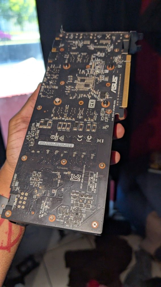 Asus GTX 1070 Ti Graphics Card