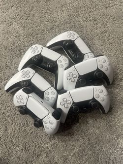 PS5 origina controllers white