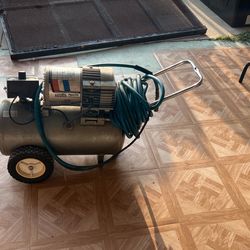 7 Gallon Air Compressor