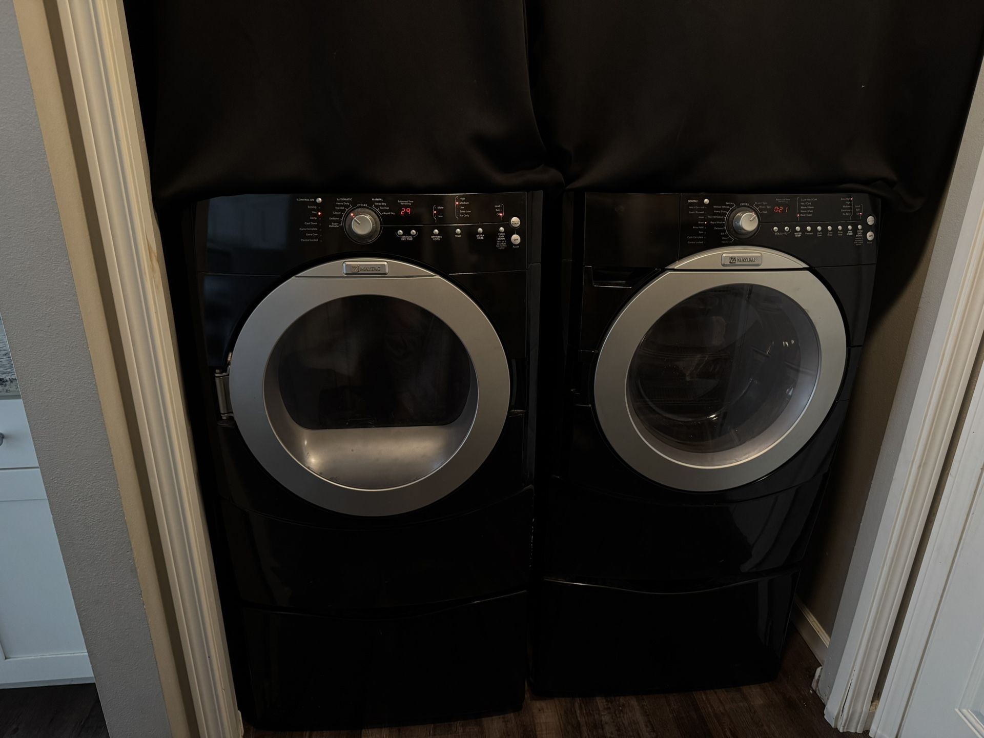 Maytag Electric Washer And Dryer Set