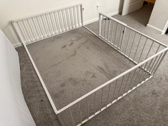 Floor bed frame