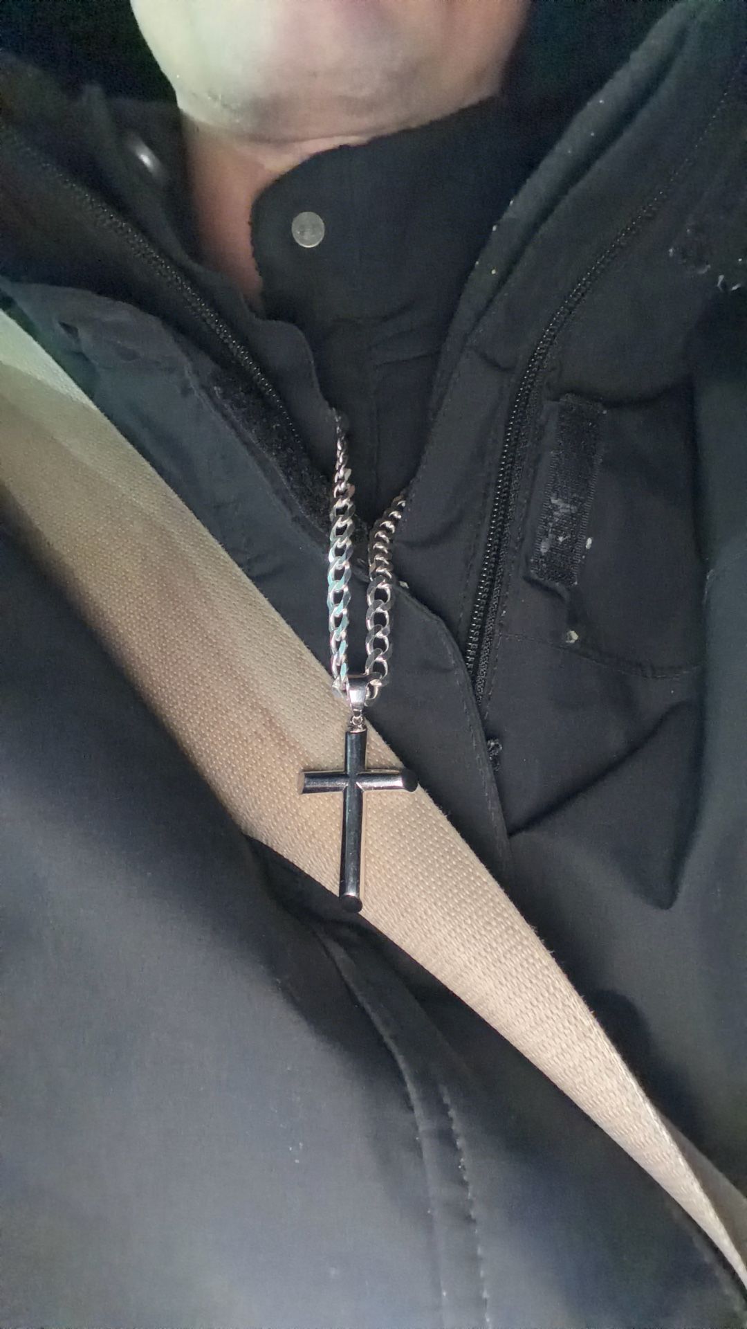 silver necklace with pendant